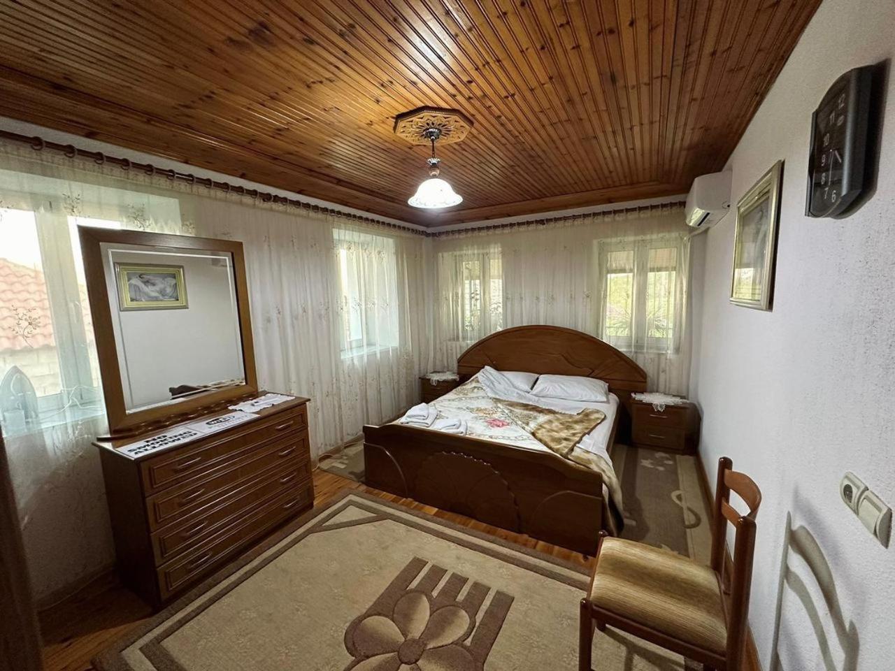 Geri Guesthouse Αργυρόκαστρο Εξωτερικό φωτογραφία